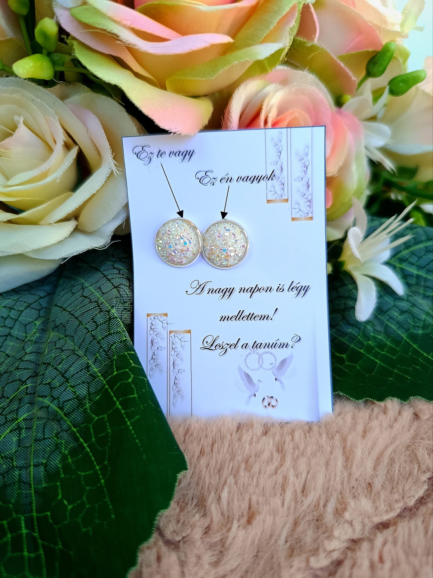 Tanú felkérő fülbevaló fehér